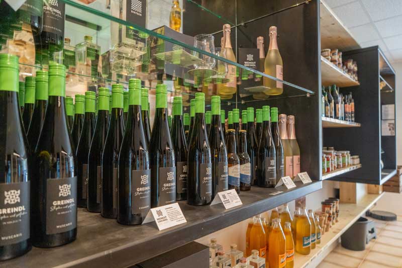 Weinsortiment im KulinAHrium