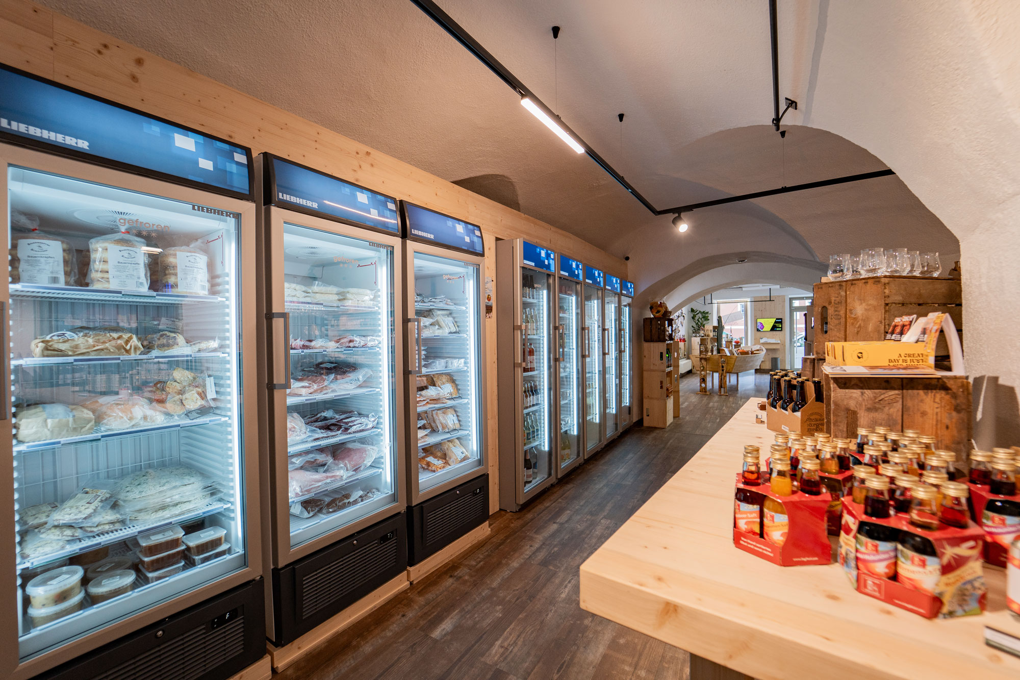 kulinahrium-grein-kühltheke Kühlschränke im KuliNAHrium Grein